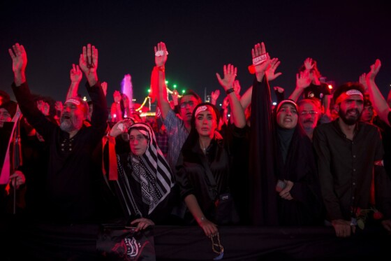 اجتماع اربعینی ها در میدان آزادی