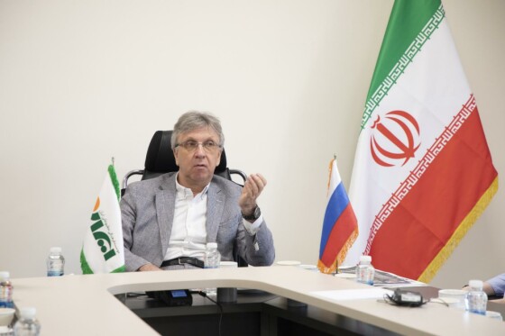 بازدید هیات رسانه ای خبرگزاری تاس از روزنامه ایران