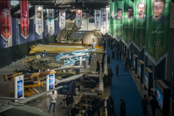 نمایشگاه دستاوردهای صنایع دفاعی
