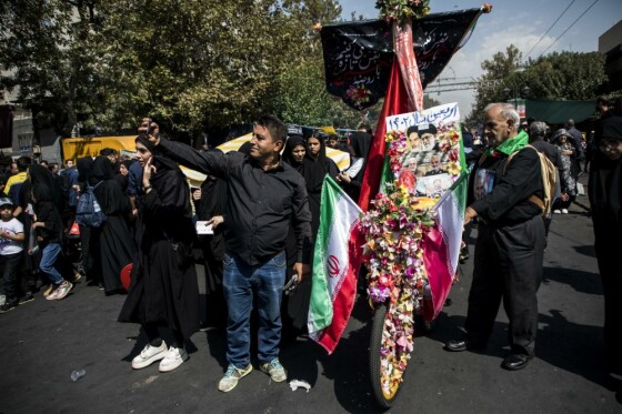 پیاده روی جاماندگان اربعین در تهران