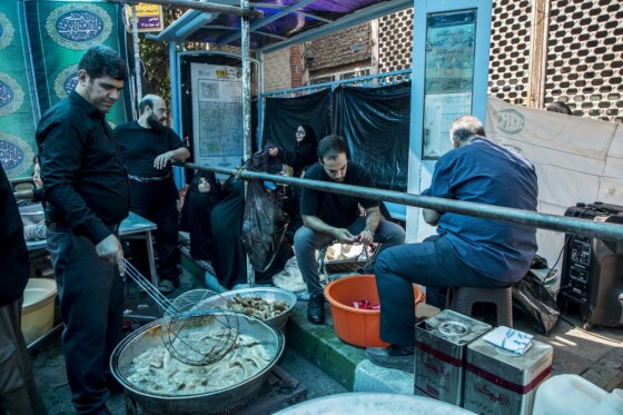 پیاده روی جاماندگان اربعین در تهران