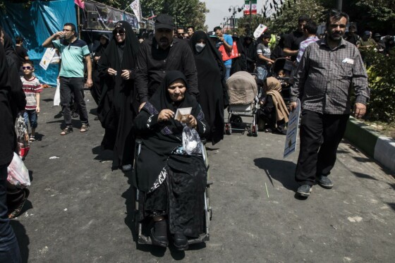 حضور سالمندان در پیاده روی جاماندگان اربعین حسینی