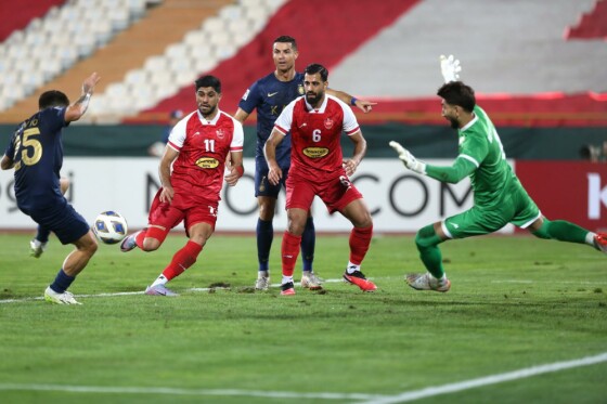 دیدار تیم های پرسپولیس و النصر عربستان