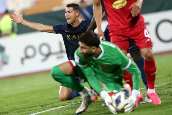 دیدار تیم های پرسپولیس و النصر عربستان