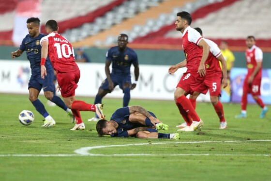 دیدار تیم های پرسپولیس و النصر عربستان