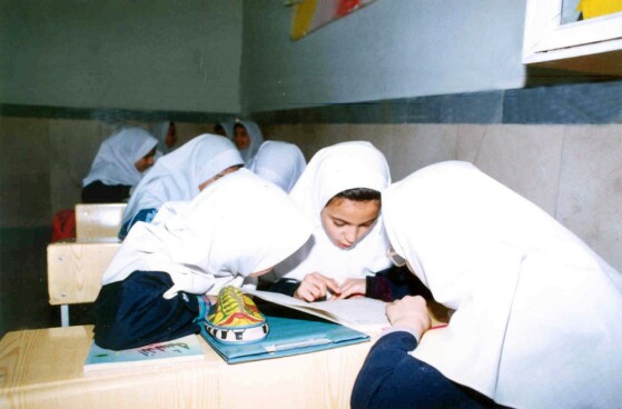بازگشایی مدارس در دهه ۷۰