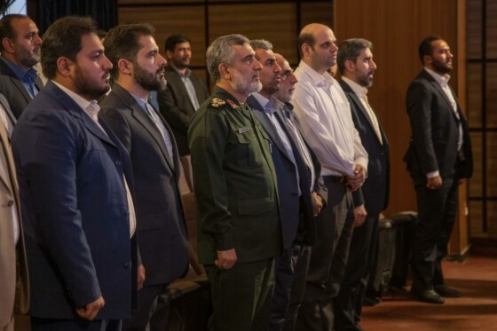 رونمایی از مستند «پرچمدار»