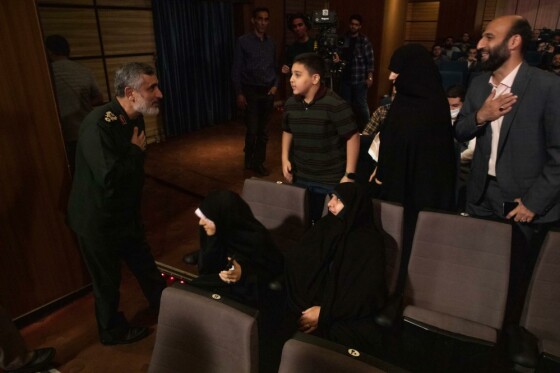 رونمایی از مستند «پرچمدار»