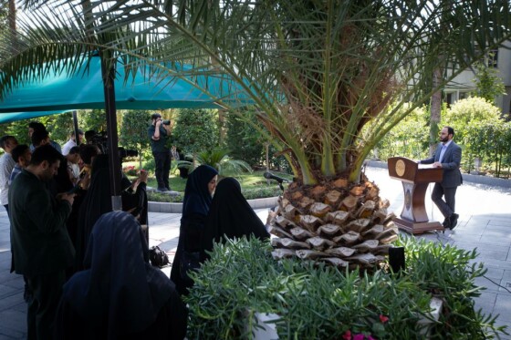 حاشیه جلسه هیات دولت