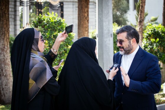 حاشیه جلسه هیات دولت