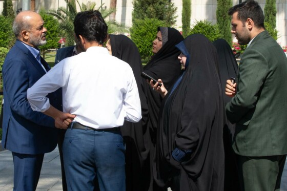 حاشیه جلسه هیات دولت