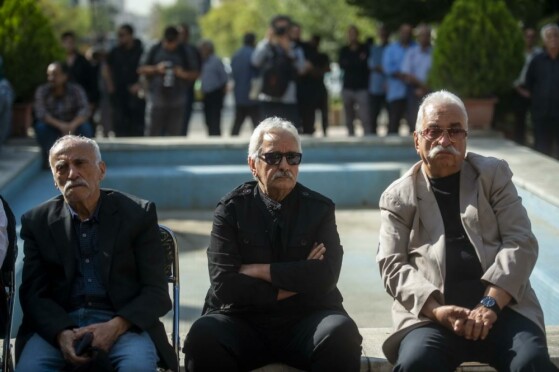 تشیع پیکر فردوس کاویانی