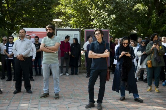 تشیع پیکر فردوس کاویانی