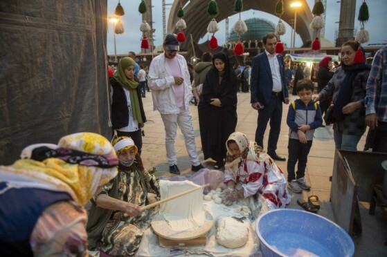 نمایشگاه «روستا آباد»