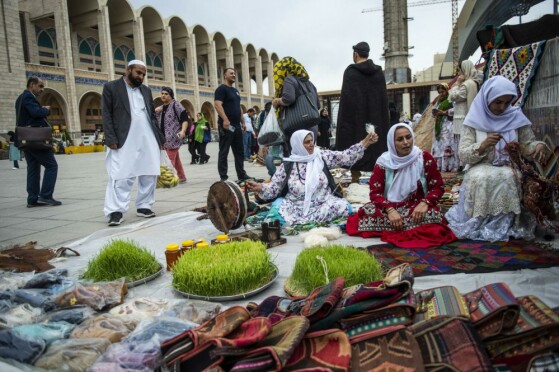 نمایشگاه «روستا آباد»