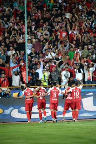 لیگ برتر فوتبال- پرسپولیس و گل گهر