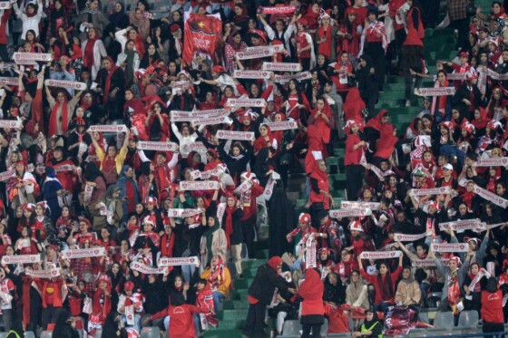 لیگ برتر فوتبال- پرسپولیس و گل گهر