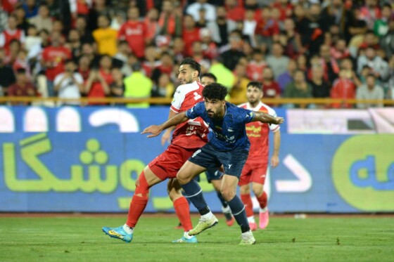 لیگ برتر فوتبال- پرسپولیس و گل گهر