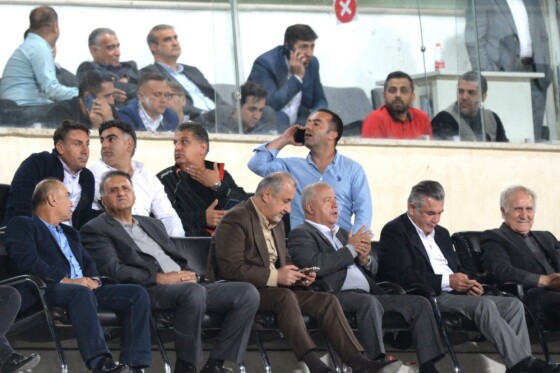 لیگ برتر فوتبال- پرسپولیس و گل گهر