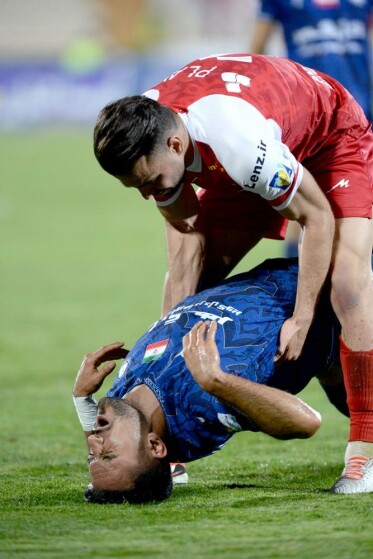 لیگ برتر فوتبال- پرسپولیس و گل گهر