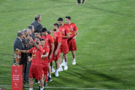 لیگ برتر فوتبال- پرسپولیس و گل گهر