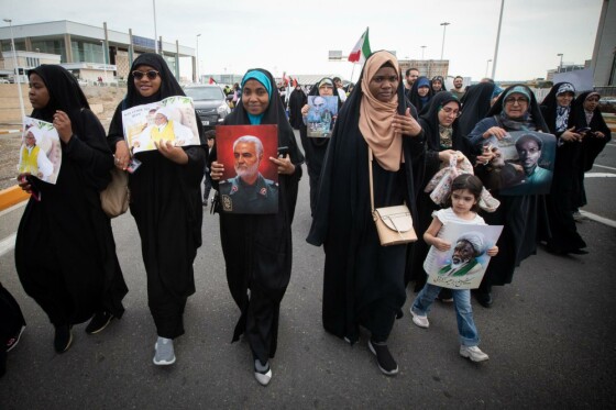 استقبال مردمی از ورود شیخ زکزاکی رهبر شیعیان نیجریه به ایران