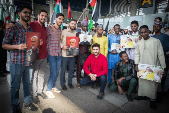 استقبال مردمی از ورود شیخ زکزاکی رهبر شیعیان نیجریه به ایران