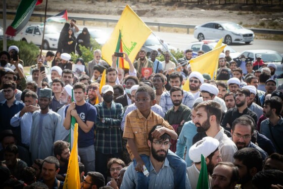 استقبال مردمی از ورود شیخ زکزاکی رهبر شیعیان نیجریه به ایران