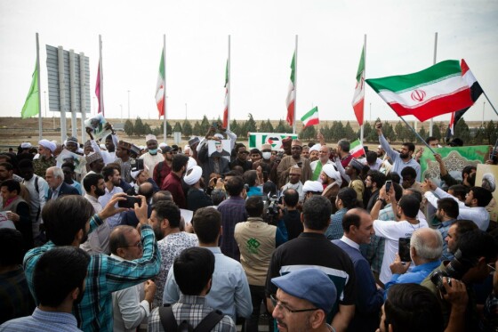 استقبال مردمی از ورود شیخ زکزاکی رهبر شیعیان نیجریه به ایران