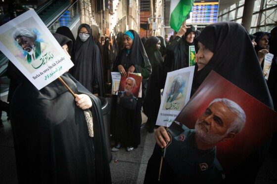 استقبال مردمی از ورود شیخ زکزاکی رهبر شیعیان نیجریه به ایران