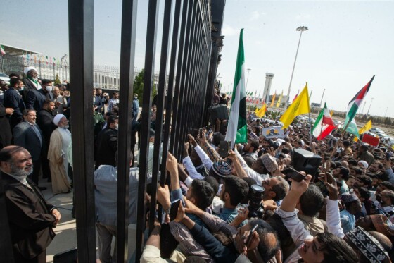 استقبال مردمی از ورود شیخ زکزاکی رهبر شیعیان نیجریه به ایران