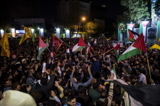 تجمع شبانه مردم تهران در محکومیت جنایت جنگی رژیم صهیونیستی