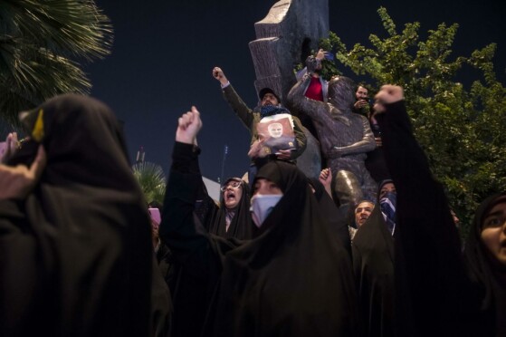 تجمع شبانه مردم تهران در محکومیت جنایت جنگی رژیم صهیونیستی