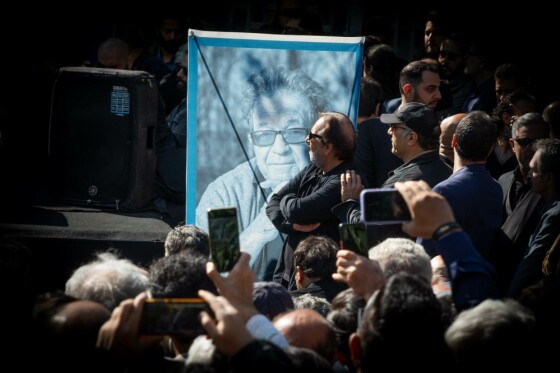 تشییع پیکر «داریوش مهرجویی» و «وحیده محمدی فر»