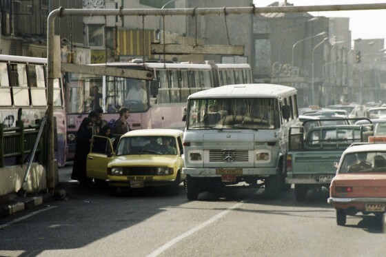 تصاویر دیده نشده از میدان امام حسین (ع) در سال ۱۳۷۴