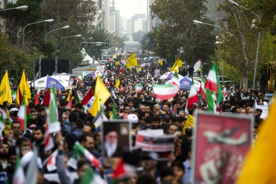 راهپیمایی ۱۳ آبان در تهران -۲