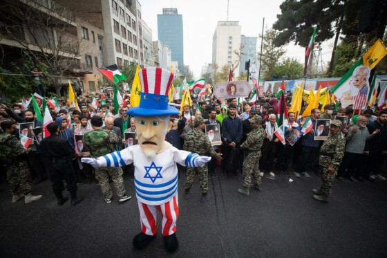 راهپیمایی ۱۳ آبان در تهران -۱