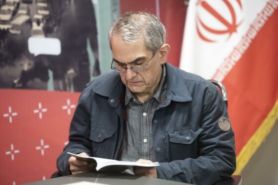 رونمایی از کتاب «بدون روتوش با دهه هشتادیها»