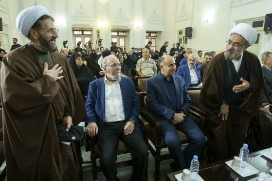 آیین بزرگداشت مقام علمی و فرهنگی آیت الله سید عبدالله فاطمی نیا(ره)