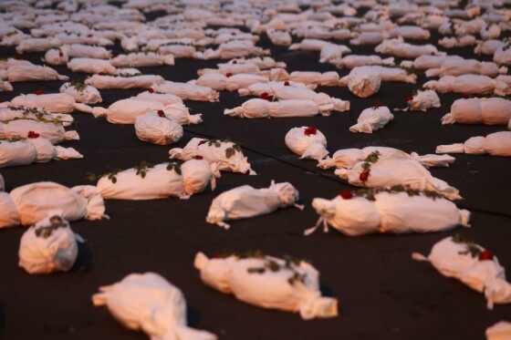 چیدمان «سمفونی کشته گان»