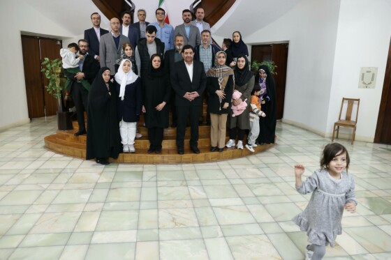 دیدار معاون اول رئیس جمهور با والدین فرزندان اوتیسمی