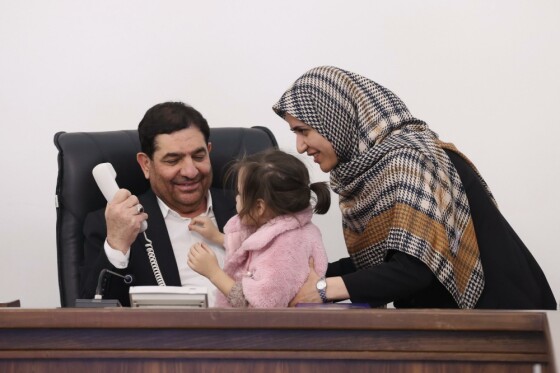 دیدار معاون اول رئیس جمهور با والدین فرزندان اوتیسمی