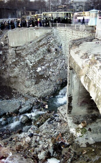 عکس های دیده نشده میدان تجریش در دهه هفتاد