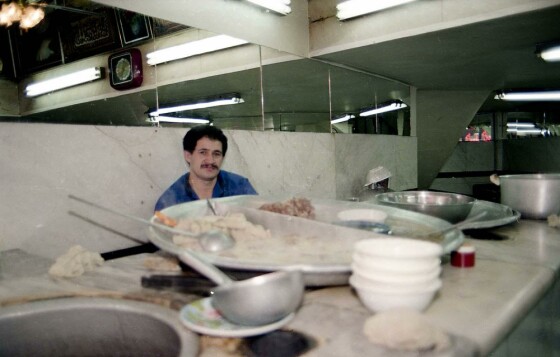 عکس های دیده نشده میدان تجریش در دهه هفتاد