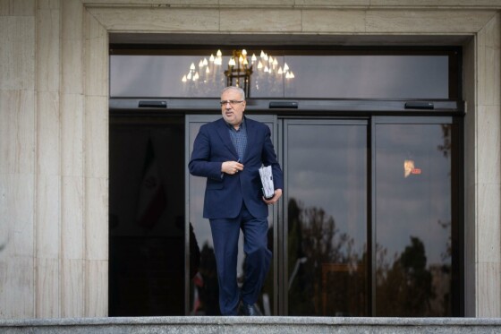 در  حاشیه جلسه هیأت دولت