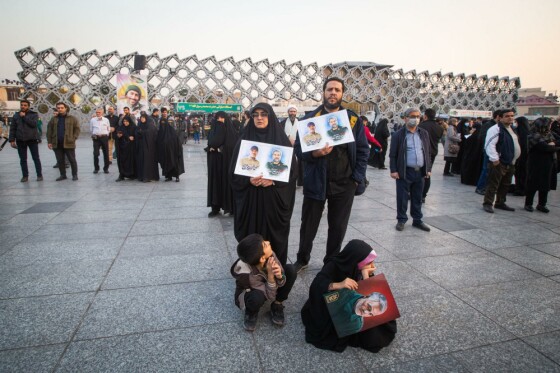 بدرقه شهدای مدافع حرم در میدان امام حسین(ع)