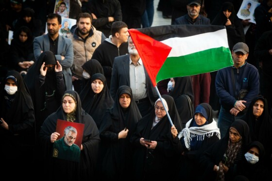 بدرقه شهدای مدافع حرم در میدان امام حسین(ع)