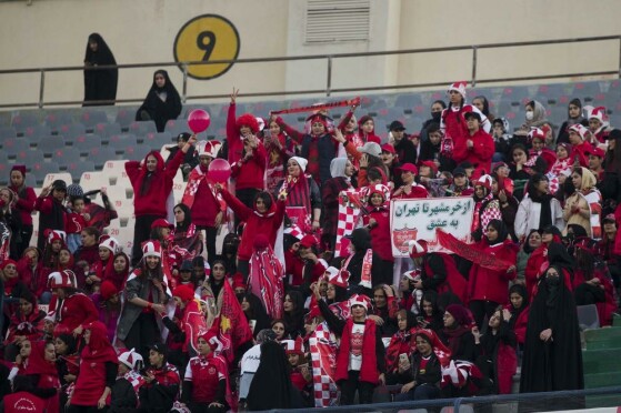 دیدار تیم های پرسپولیس و الدحیل