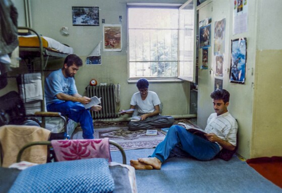 زندگی روزمره دانشجویان درکوی دانشگاه تهران در دهه هفتاد