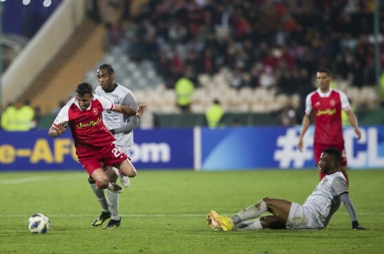 دیدار تیم های پرسپولیس و الدحیل